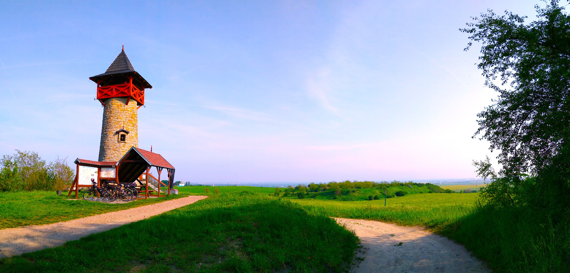 Rozhľadňa na Hrebeni, Holíč