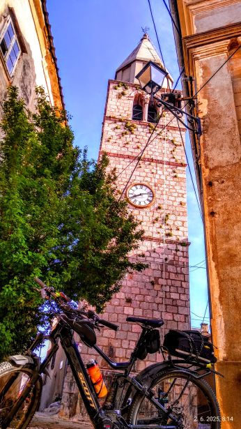 Vrbnik, zvonica